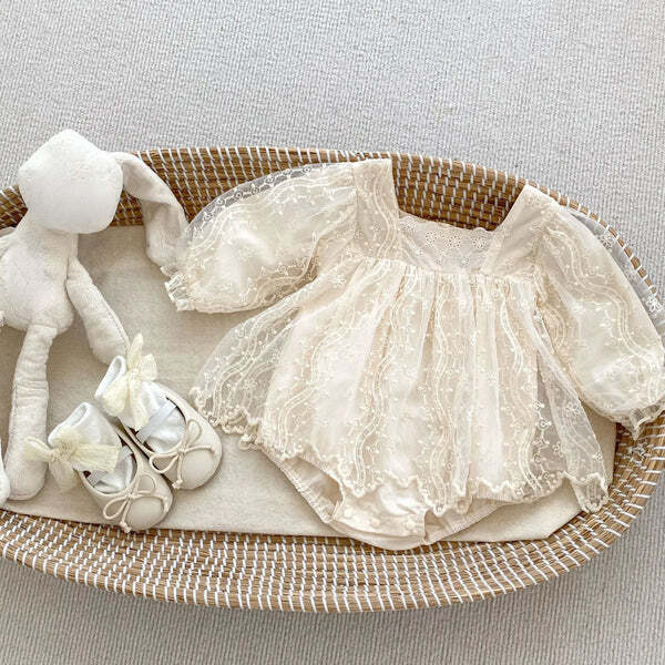 Little Duchess Lace 2-Pieces-Set - Long Sleeves - A008