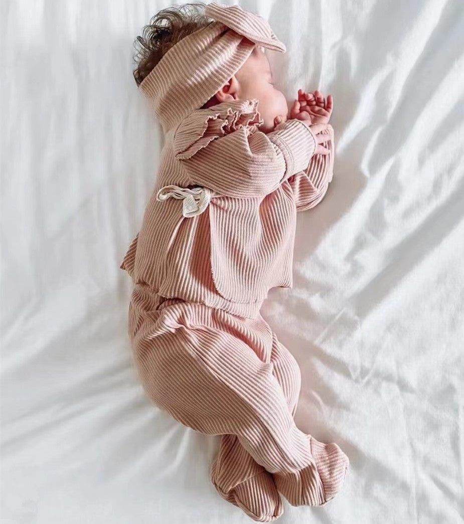 Wing Hug 2-Piece Set - A01702