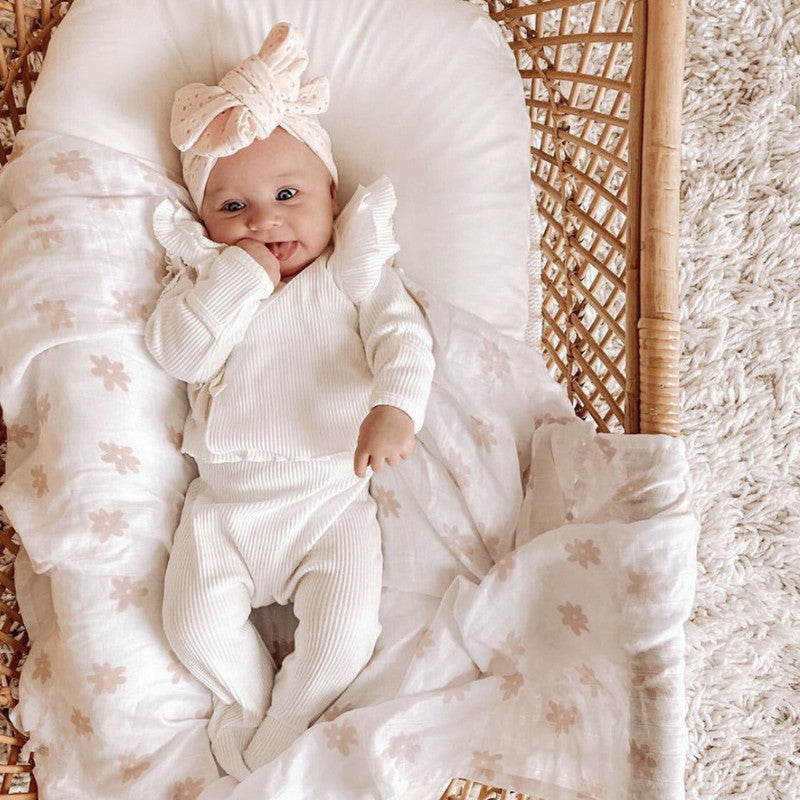 Wing Hug 2-Piece Set - A01701