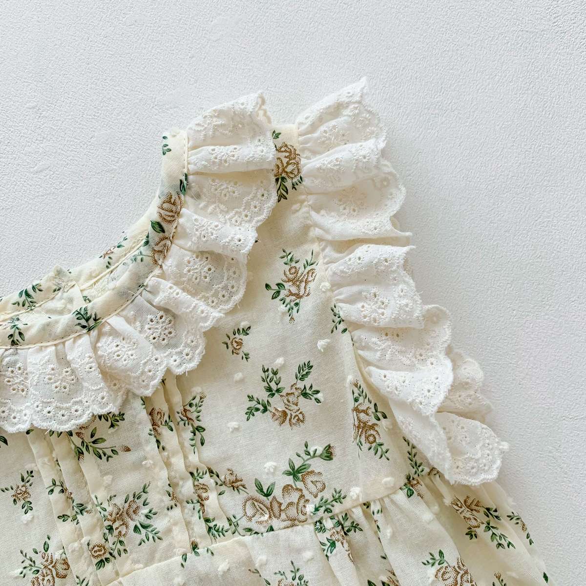 Little Sunshine Ruffle Set - A006
