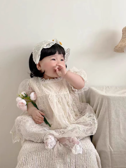 Little Duchess Lace 2-Pieces-Set - Short Sleeves - A0010